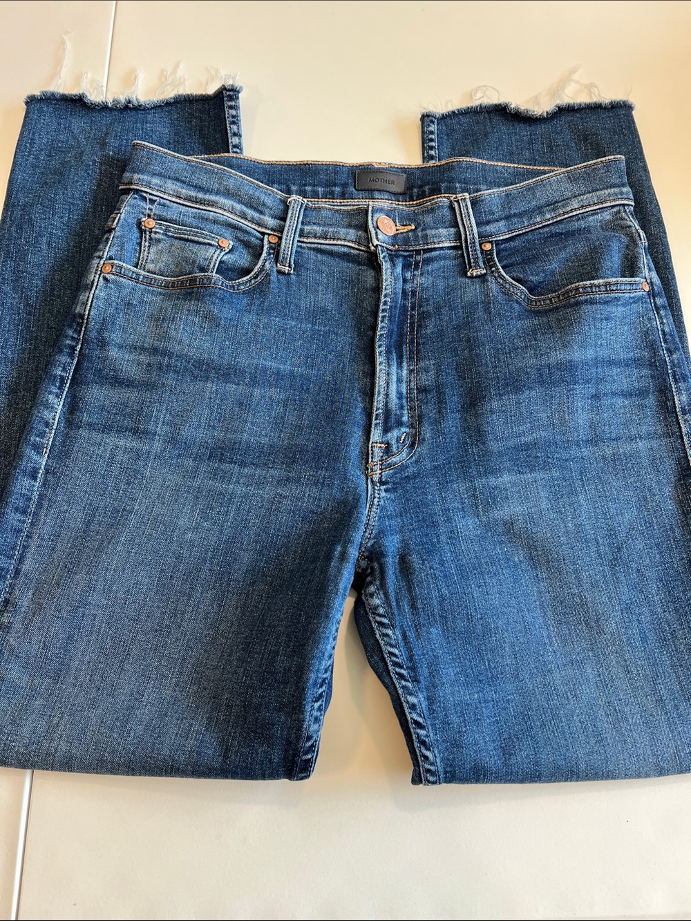 MOTHER - mid rise rider ankle, classic, 30, raw hem - Picture 3 of 8